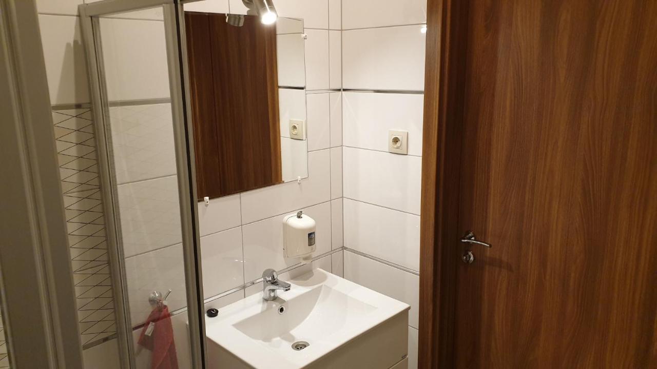 Buzavirag Apartmanhaz Balatonakali Exterior foto
