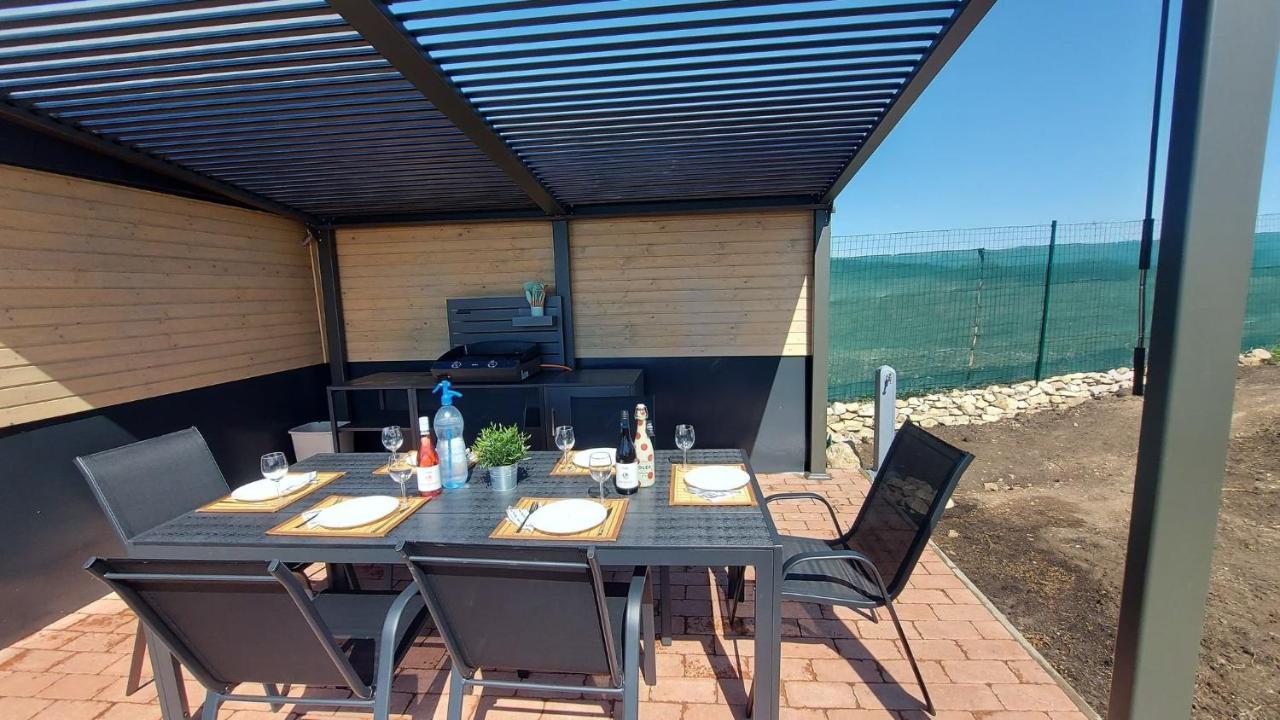 Buzavirag Apartmanhaz Balatonakali Exterior foto